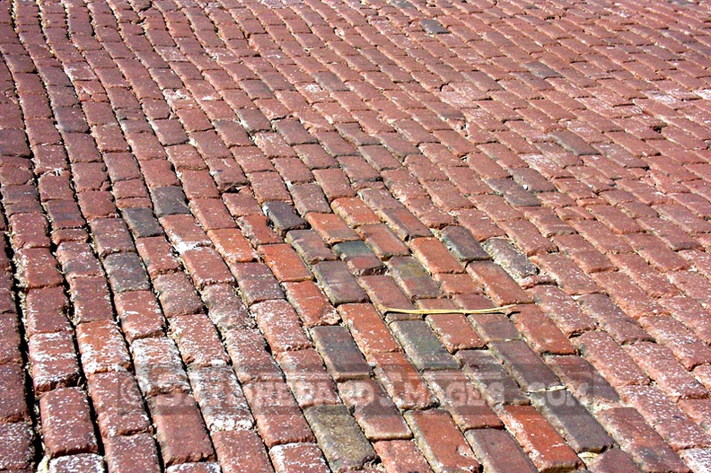 Red_Brick_Road.jpg